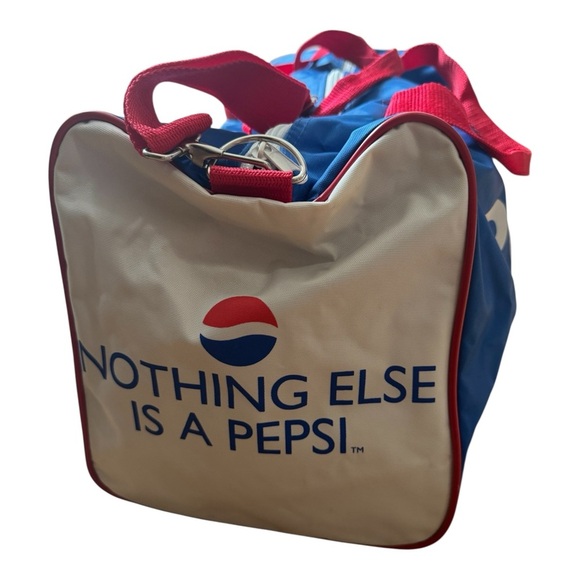 VTG Pepsi "Nothing Else is a Pepsi" Retro Sport Duffle Bag - Picture 5 of 10